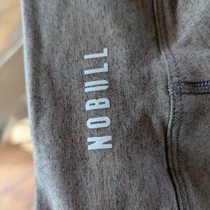 NOBULL size small leggings
